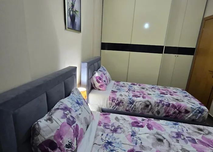 Buneci شقة تيرانا